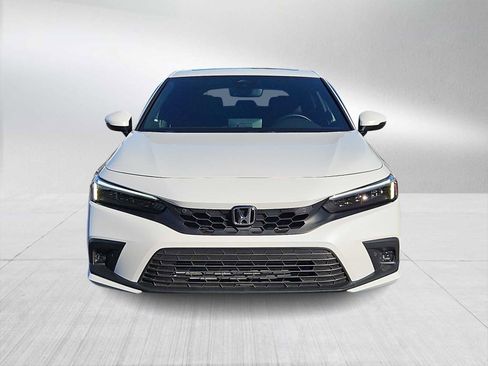 Used 2024 Honda Civic Sport Touring image 3