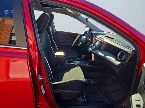 Used 2017 Toyota RAV4 XLE image 15