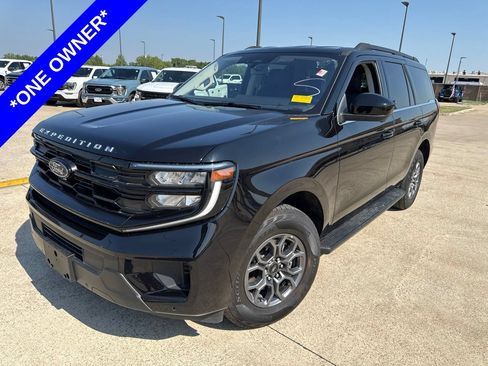 Used 2025 Ford Expedition Active RWD image 1