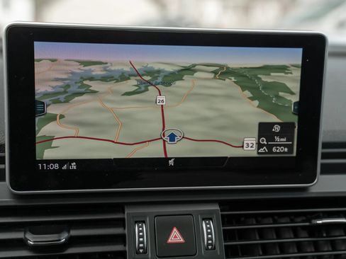 Used 2018 Audi Q5 2.0T Premium Plus w/ Premium Plus Package image 27