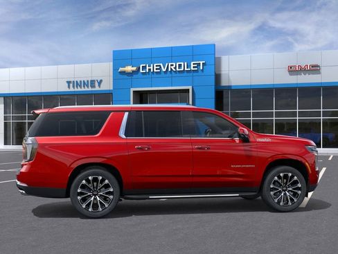 New 2026 Chevrolet Suburban High Country w/ Sun And Tow Package image 5