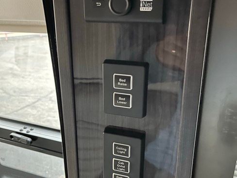 Used 2017 Mercedes-Benz Sprinter 3500 image 27