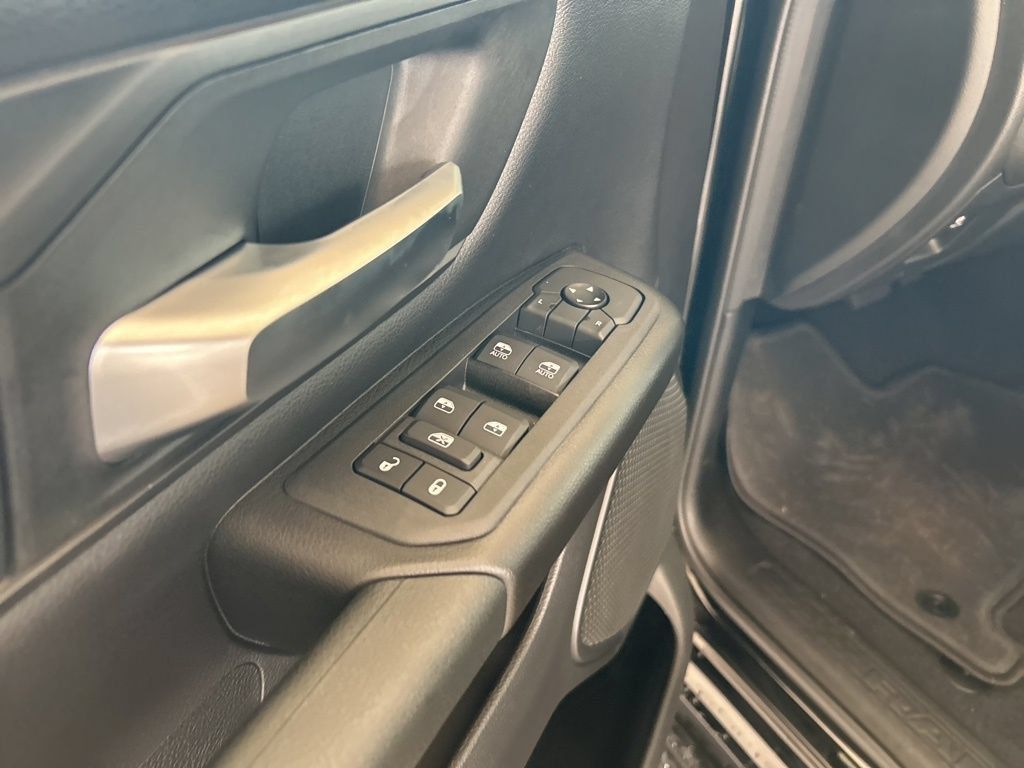 New 2025 RAM 1500 Tradesman AWD/4WD image 32