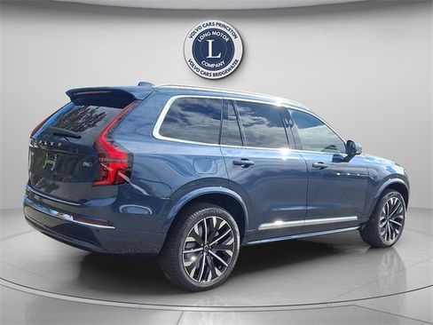 New 2026 Volvo XC90 B6 Plus w/ Protection Package Premier image 4