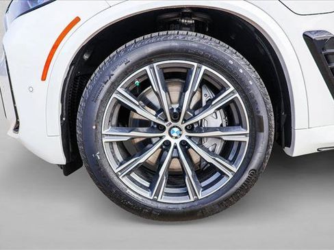 New 2026 BMW X5 xDrive50e w/ M Sport Package AWD/4WD image 9