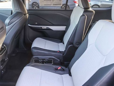 New 2026 Lexus TX 500h AWD image 18