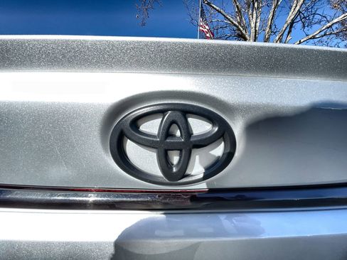 Used 2023 Toyota Corolla SE image 30