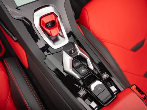 Used 2023 Lamborghini Huracan EVO RWD image 15