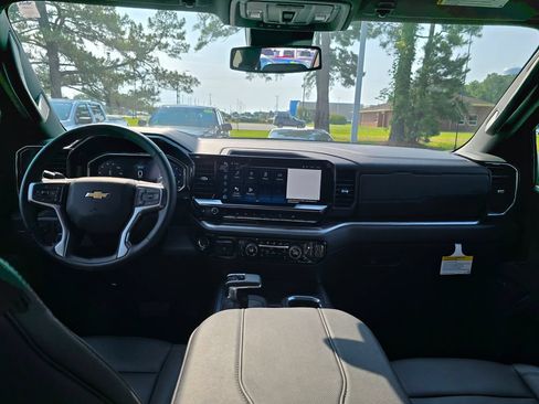 Used 2026 Chevrolet Silverado 1500 LTZ w/ LTZ Convenience Package II AWD/4WD image 12