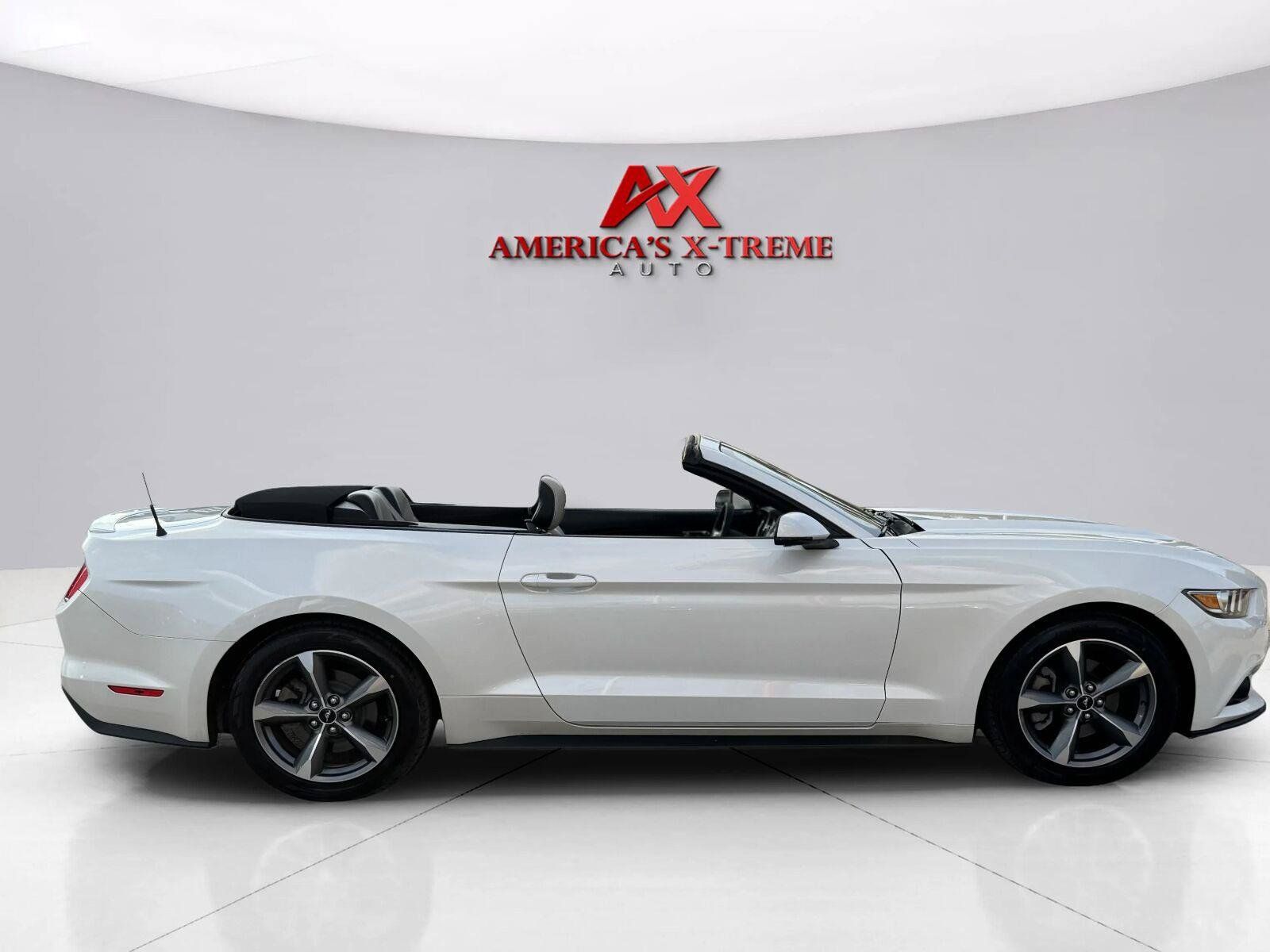 Used 2017 Ford Mustang Premium w/ Equipment Group 201A RWD image 21
