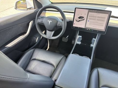 Used 2021 Tesla Model Y Long Range AWD/4WD image 14