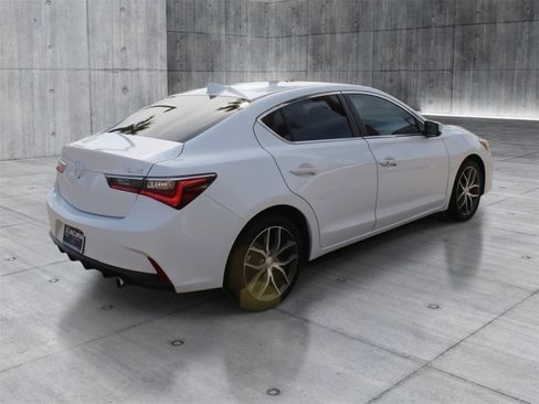 Used 2022 Acura ILX w/ Premium Package image 5