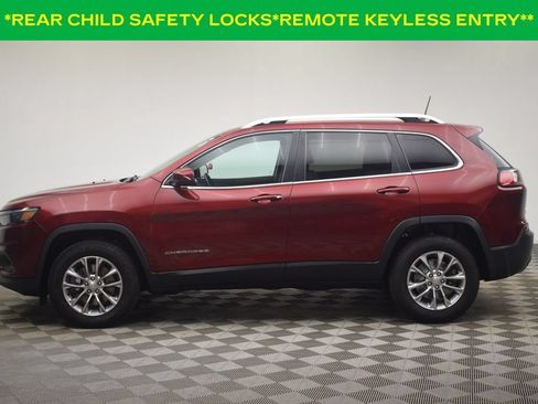 Used 2019 Jeep Cherokee Latitude Plus w/ Cold Weather Group AWD/4WD image 13