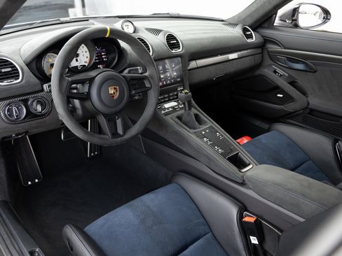 Used 2024 Porsche 718 Cayman GT4 RS w/ Weissach Package image 4