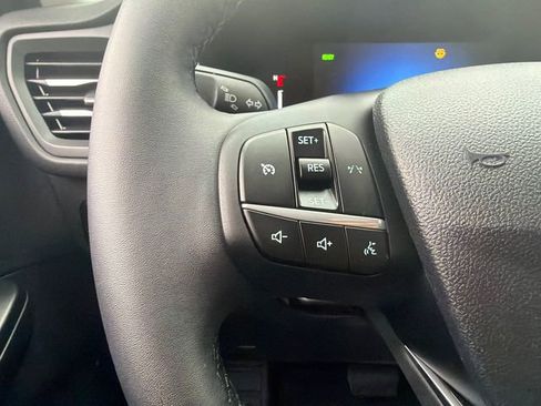 Used 2023 Ford Escape Active image 31