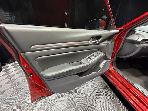 Certified 2022 Nissan Altima 2.5 SV image 13