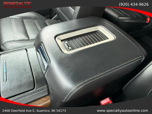 Used 2018 GMC Yukon Denali image 31