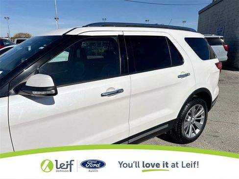 Used 2018 Ford Explorer Limited image 35
