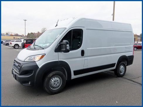 New 2026 RAM ProMaster 2500 w/ Convenience Group image 1