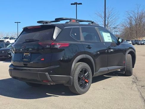 New 2026 Nissan Rogue SV AWD/4WD image 14