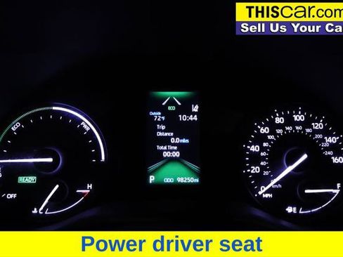 Used 2023 Toyota Sienna XLE FWD image 16
