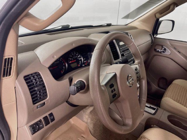 Used 2012 Nissan Frontier SV w/ SV Premium Utility Pkg RWD image 10