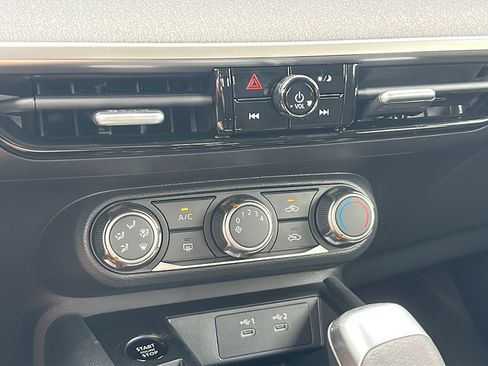 New 2026 Nissan Kicks S image 23