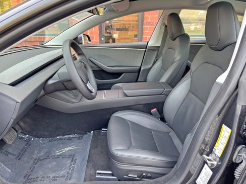 Used 2024 Tesla Model 3 image 17