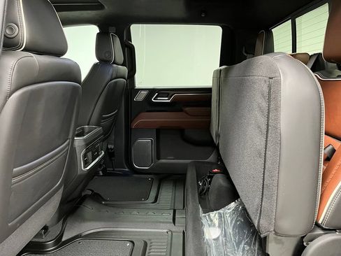 Used 2025 GMC Sierra 3500 Denali Ultimate AWD/4WD image 49