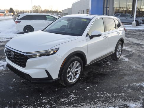 Used 2023 Honda CR-V EX image 3