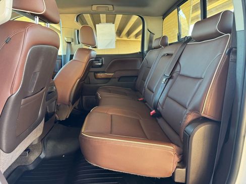 Used 2015 Chevrolet Silverado 2500 High Country w/ Duramax Plus Package image 20