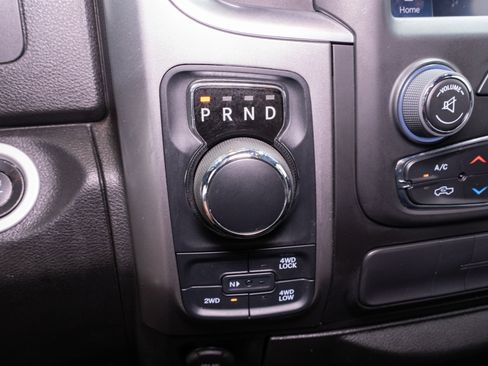 Used 2022 RAM 1500 Warlock AWD/4WD image 23