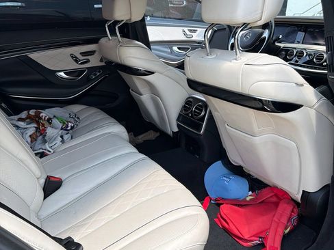 Used 2015 Mercedes-Benz S 550 Sedan w/ Sport Package image 15