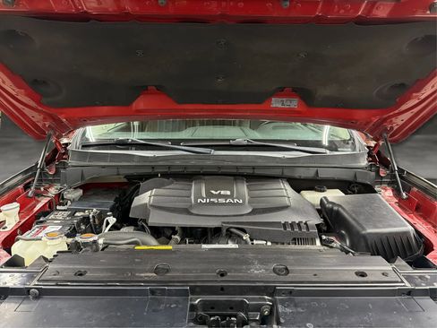 Used 2019 Nissan Titan Platinum Reserve w/ Platinum Utility Package image 9