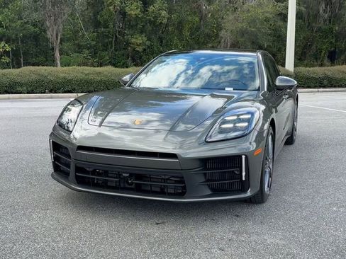 New 2026 Porsche Panamera 4 image 3