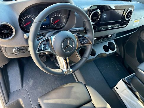 New 2026 Mercedes-Benz Sprinter 2500 image 9