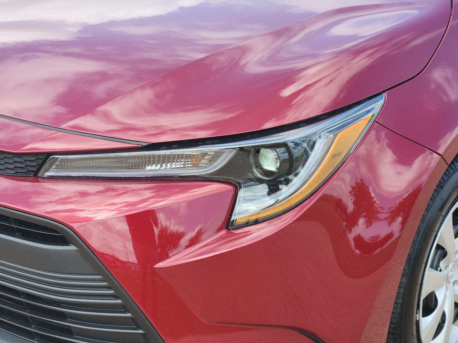 New 2027 Toyota Corolla LE FWD image 9