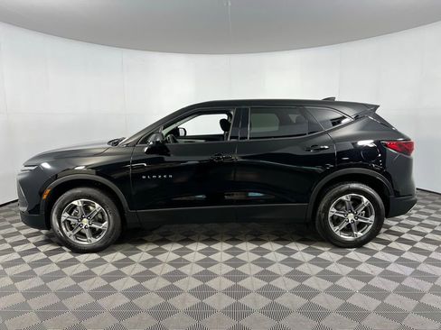 Used 2025 Chevrolet Blazer LT image 11