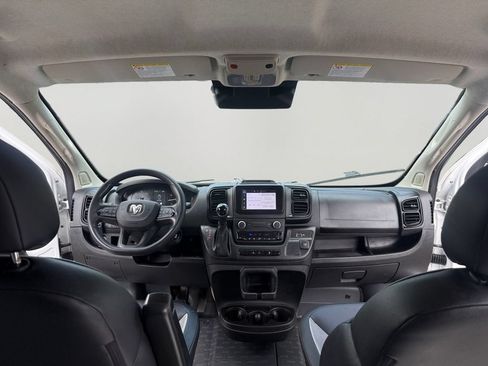 Used 2025 RAM ProMaster 2500 w/ Convenience Group FWD image 10