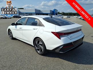 Used 2025 Hyundai Elantra Limited FWD video 3
