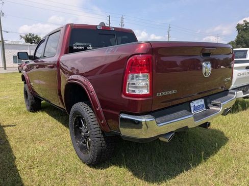 Used 2022 RAM 1500 Big Horn AWD/4WD image 3