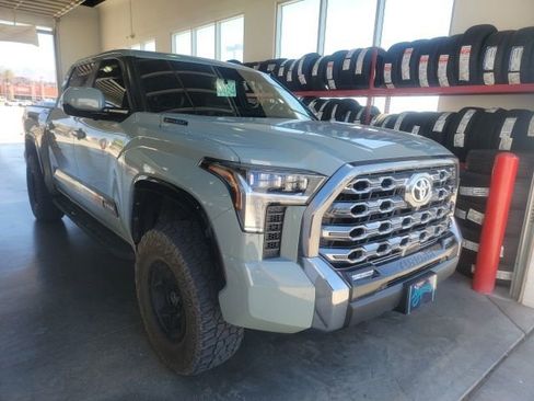 Used 2025 Toyota Tundra Platinum AWD/4WD image 2
