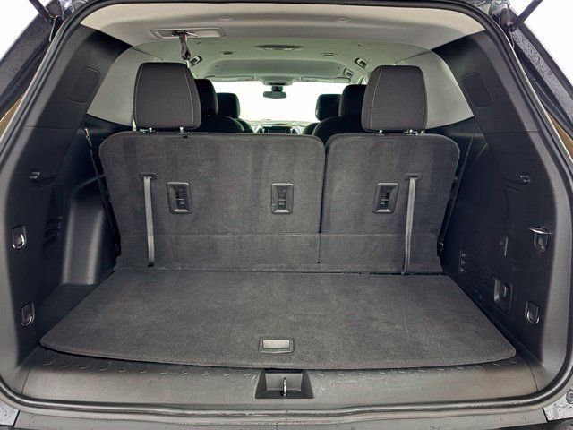 Used 2021 Chevrolet Traverse LT FWD image 10