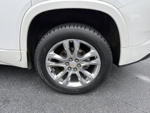 Used 2020 Chevrolet Traverse High Country FWD image 20