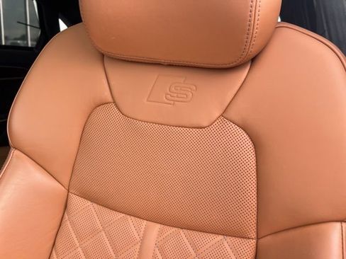 Used 2024 Audi S8 image 65