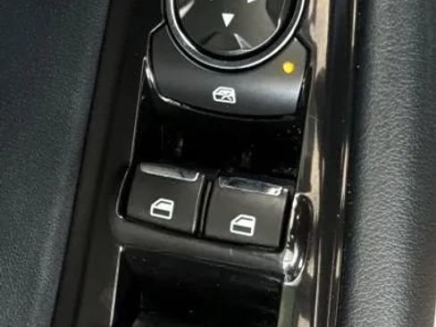 Used 2020 Ford Edge ST AWD/4WD image 40