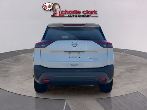 Used 2023 Nissan Rogue SV AWD/4WD image 5