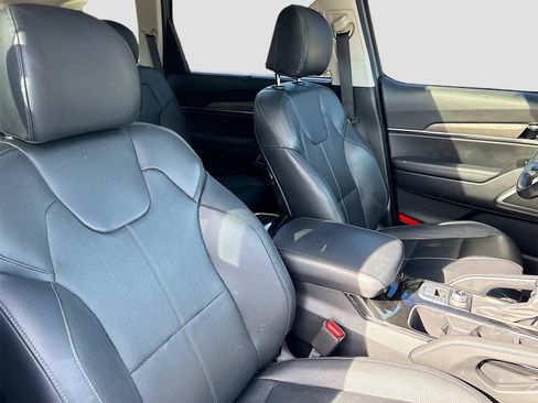 Used 2022 Kia Telluride EX w/ EX Premium Package image 29