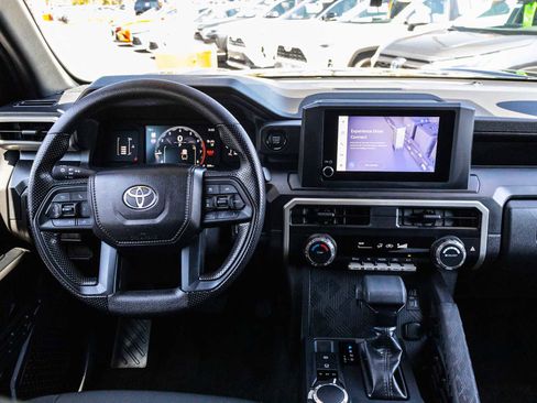 Used 2025 Toyota Tacoma SR w/ SR Upgrade Package AWD/4WD image 25