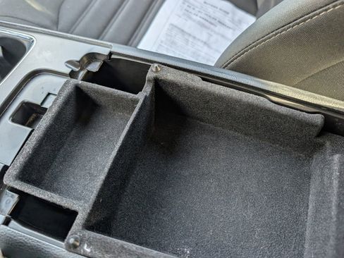 Used 2019 Ford Fusion SE image 27